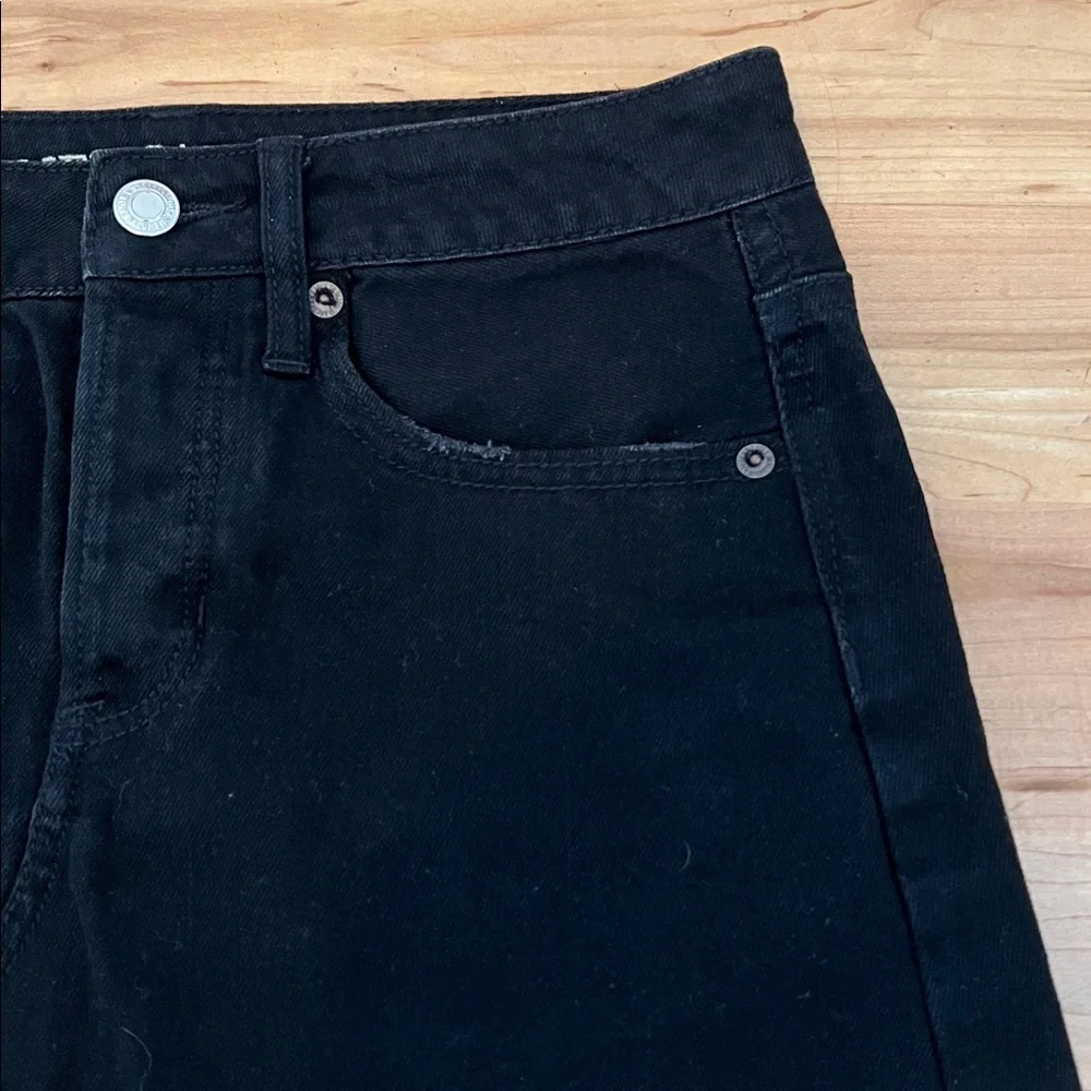 American Eagle Outfitters trendy black